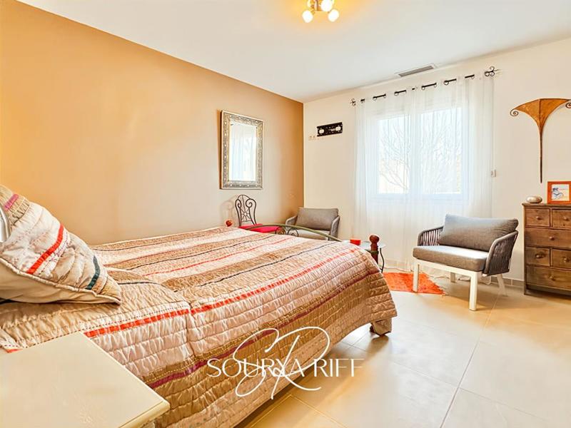 Maison - 195 m² - 5 pièces