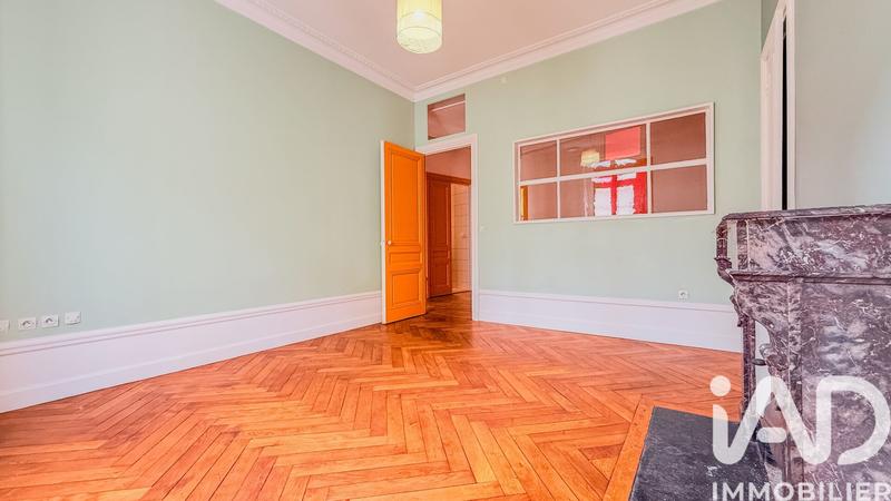 Appartement - 85 m² - 3 pièces