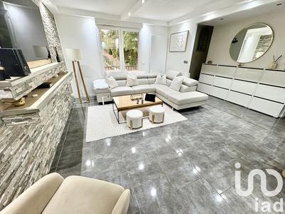 Maison - 137 m² - 8 pièces