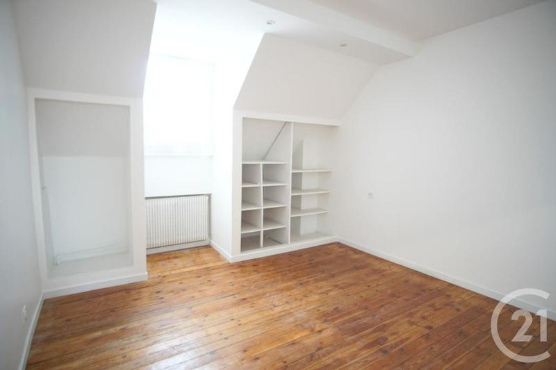 Maison - 85 m² - 5 pièces