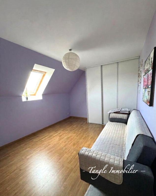 Maison - 104 m² - 5 pièces