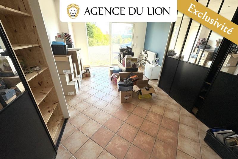 Maison - 240 m² - 10 pièces
