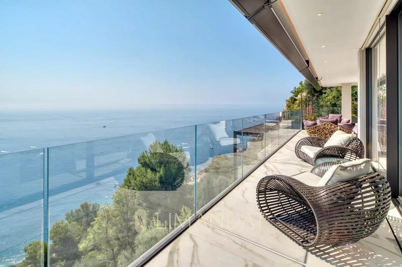 Villa - 570 m² - 7 pièces