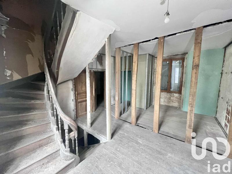 Maison - 215 m² - 7 pièces