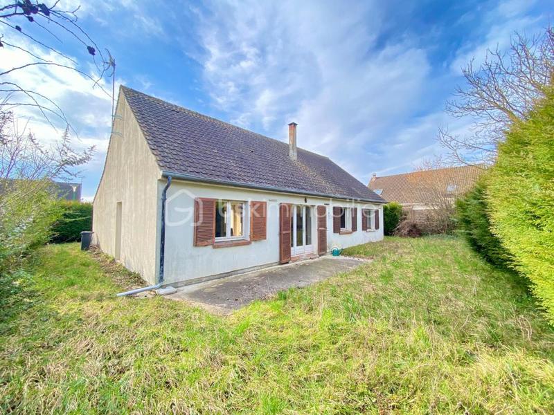 Maison - 95 m² - 5 pièces