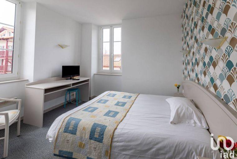 Local commercial - 690 m²