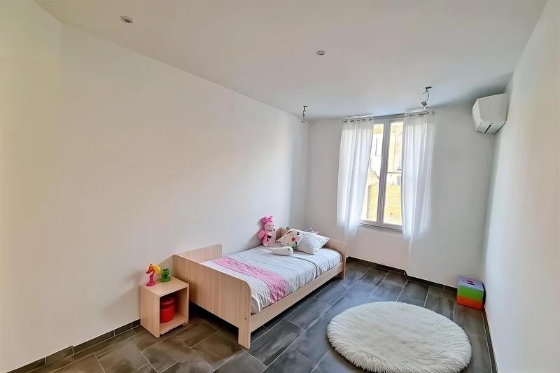 Appartement - 87 m² - 4 pièces