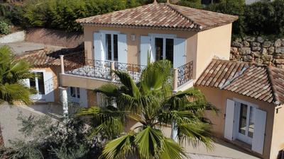 Maison - 157 m² - 5 pièces