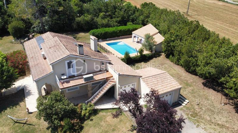 Maison - 135 m² - 6 pièces