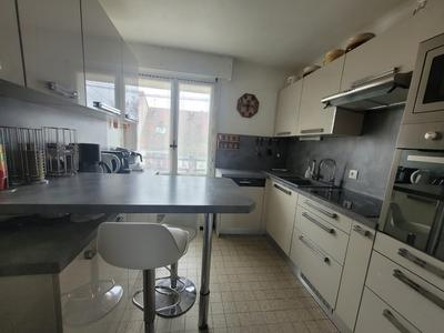 Maison - 220 m² - 7 pièces