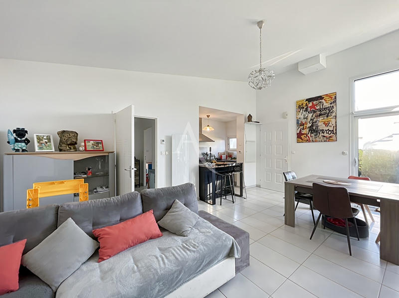 Maison - 63 m² - 3 pièces