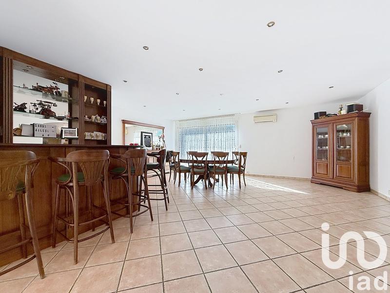 Maison - 197 m² - 5 pièces