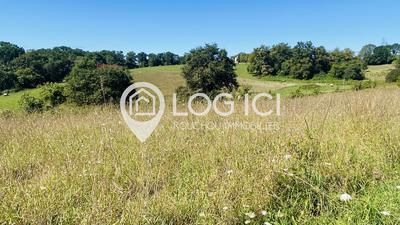 Terrain constructible - 1 818 m²