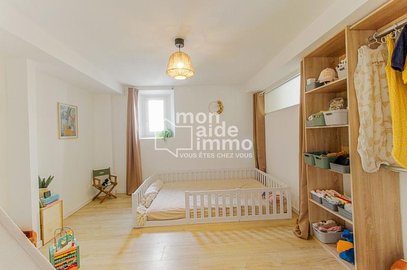 Maison - 144 m² - 5 pièces