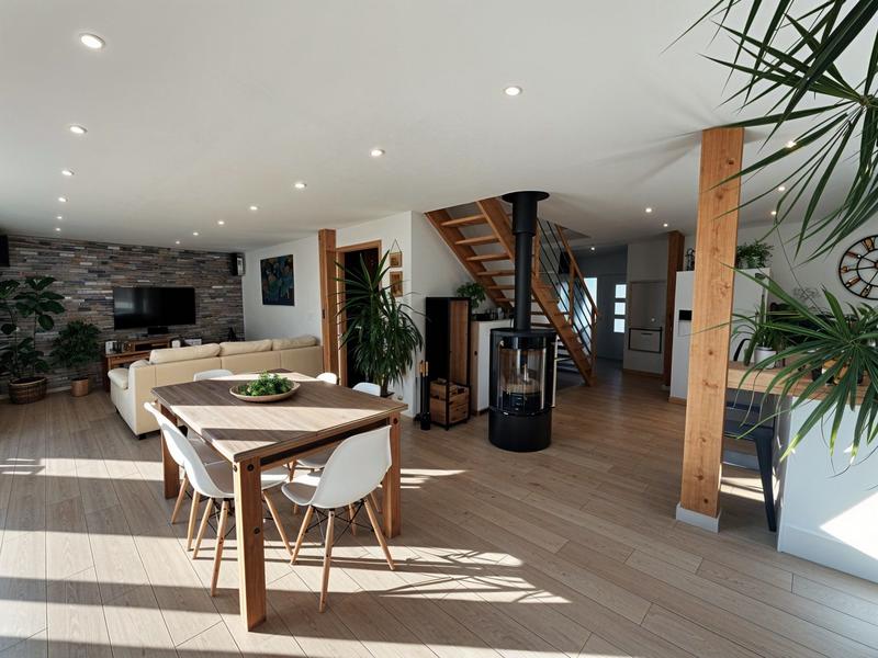 Maison - 115 m² - 4 pièces