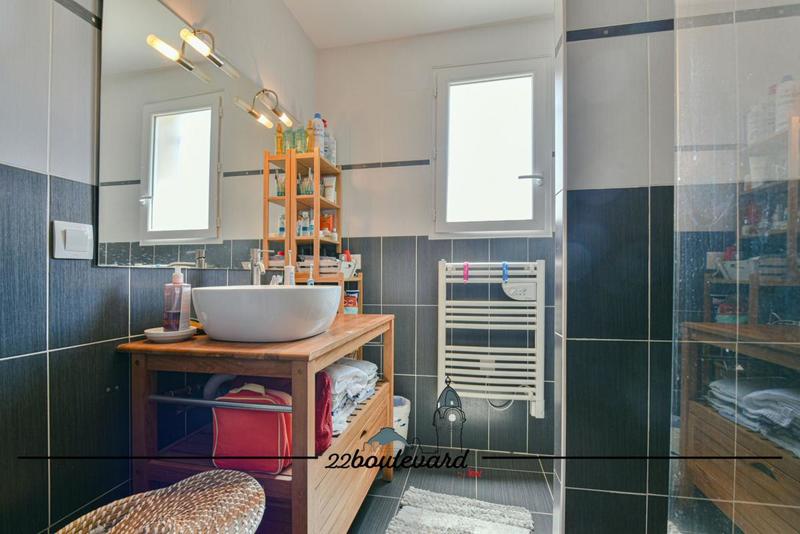 Pavillon - 101 m² - 5 pièces