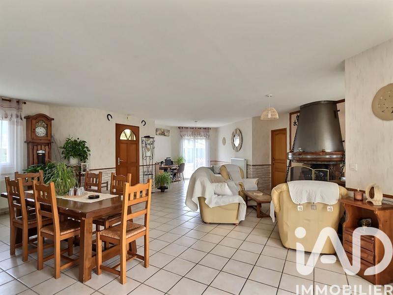 Maison - 143 m² - 6 pièces