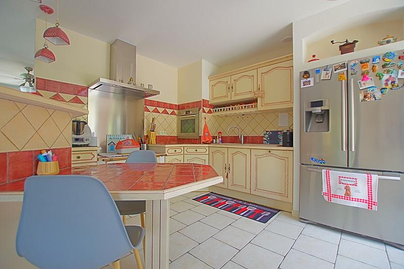 Maison - 143 m² - 5 pièces