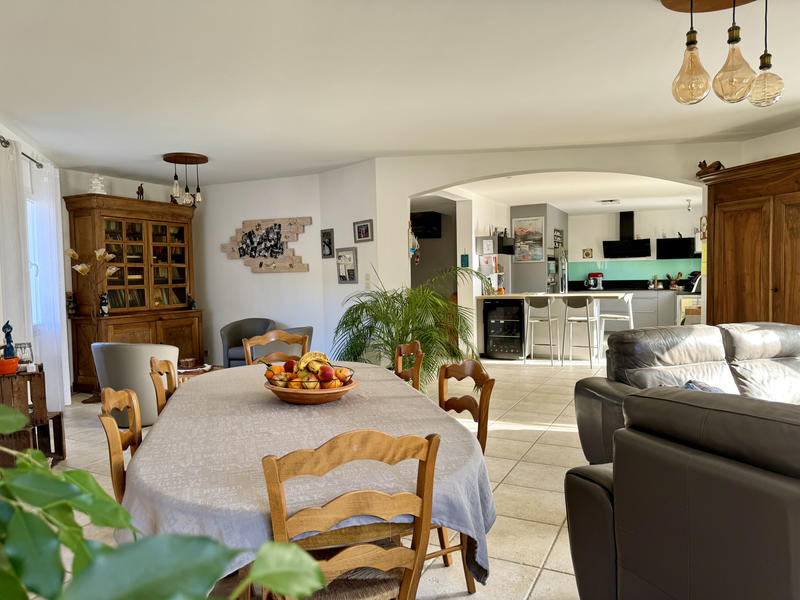 Maison - 200 m² - 6 pièces