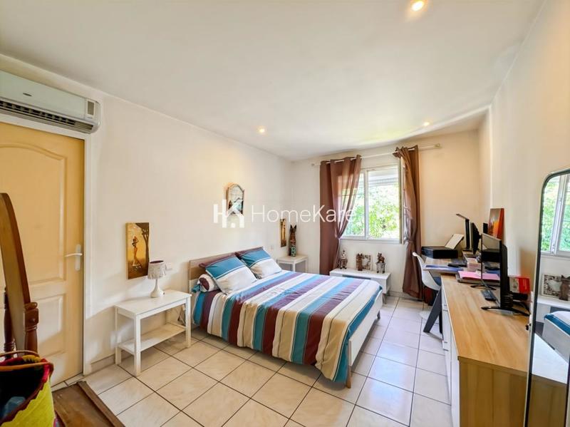 Maison - 158 m² - 6 pièces