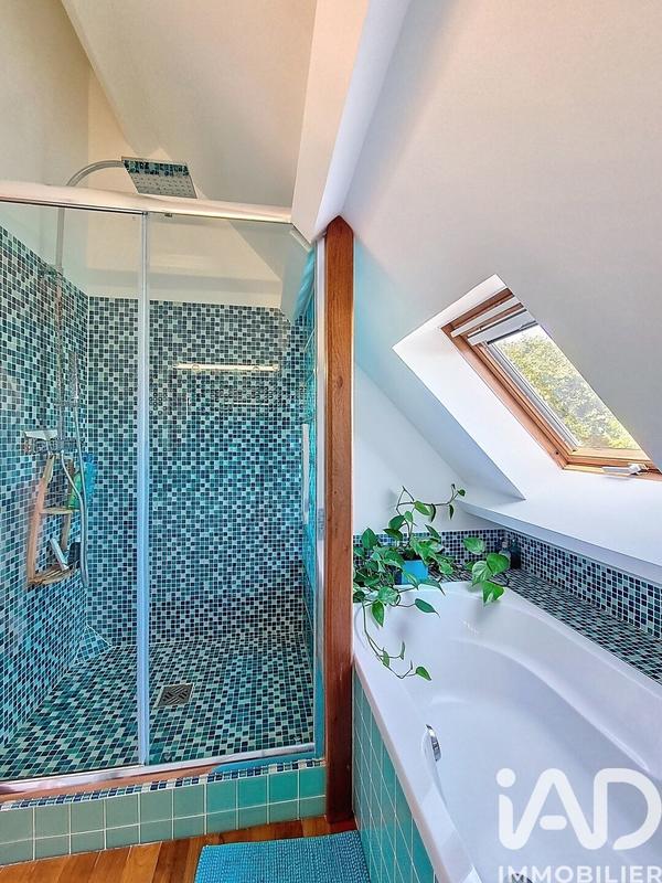 Maison - 186 m² - 7 pièces