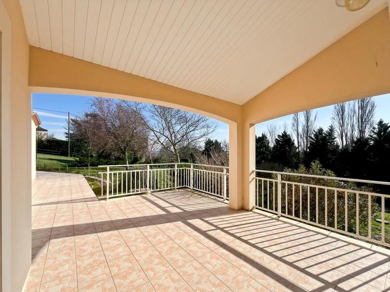 Maison - 177 m² - 7 pièces