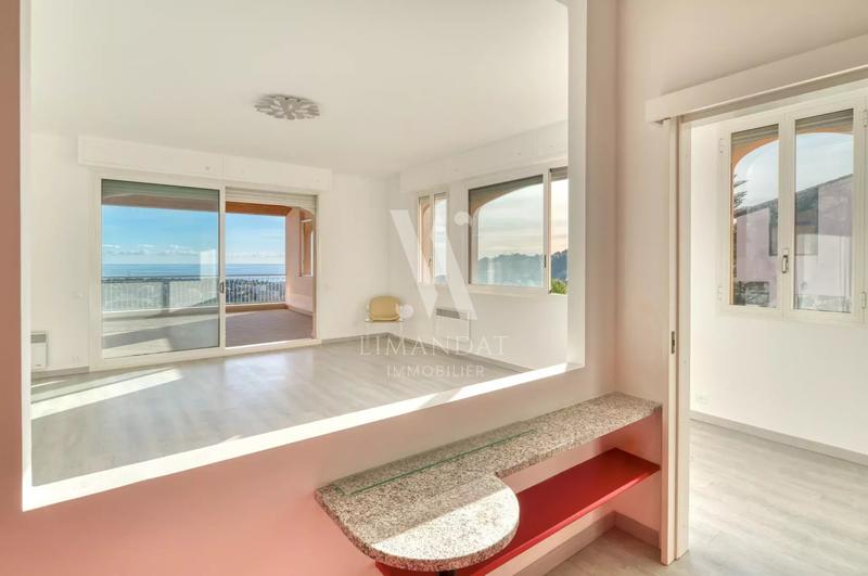 Appartement - 111 m² - 4 pièces