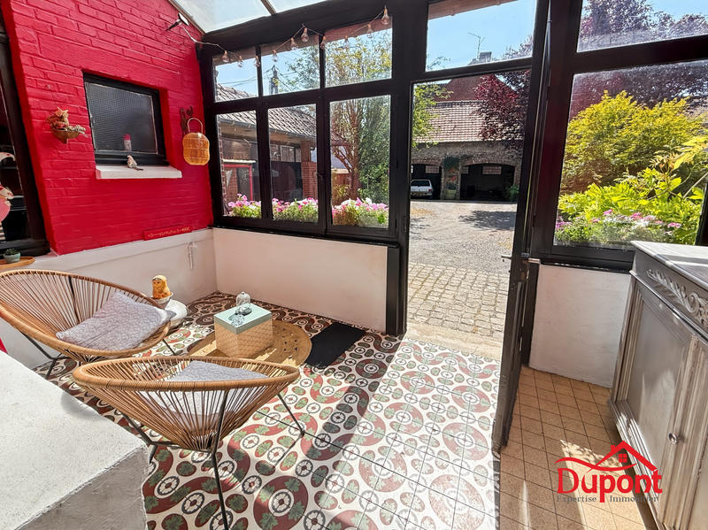 Maison - 228 m² - 9 pièces