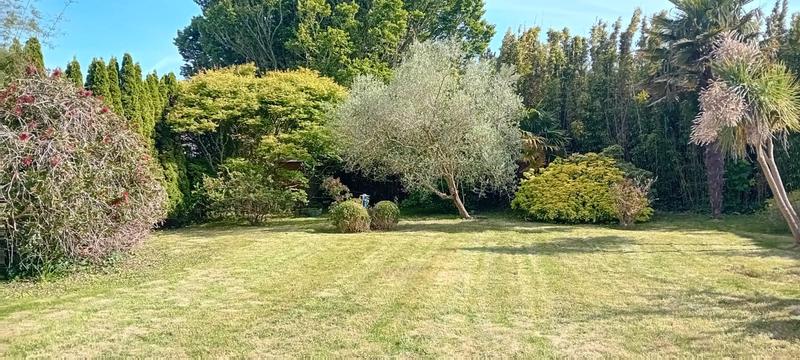 Maison traditionnelle - 204 m² - 8 pièces