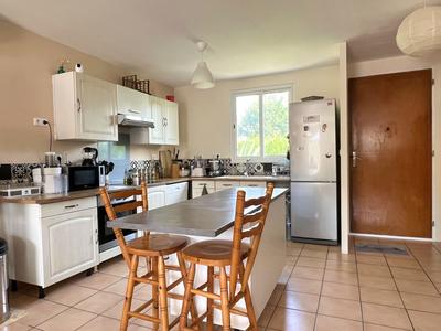 Maison - 76 m² - 5 pièces