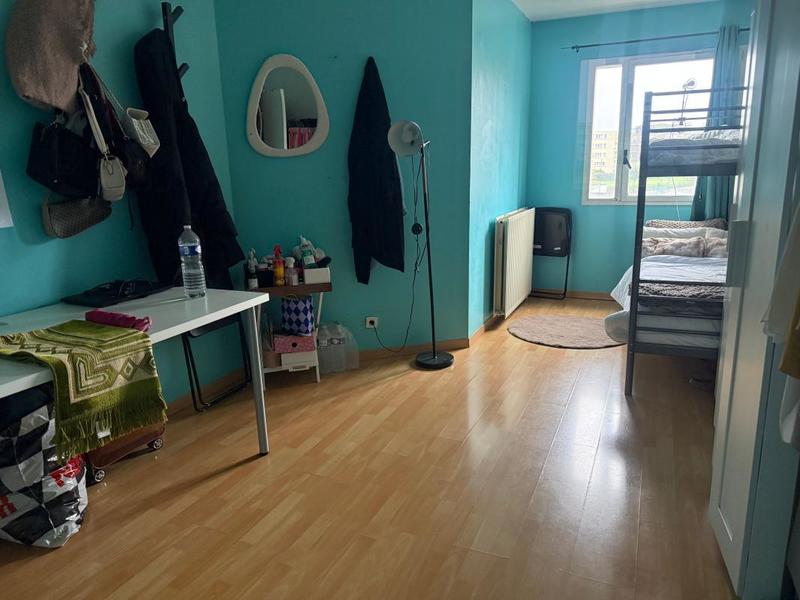 Appartement - 81 m² - 4 pièces