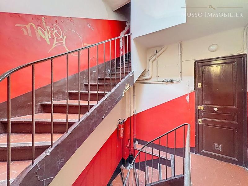 Immeuble - 230 m² - 7 pièces