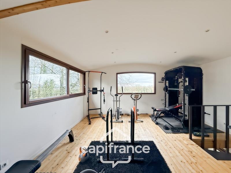 Maison - 284 m² - 10 pièces