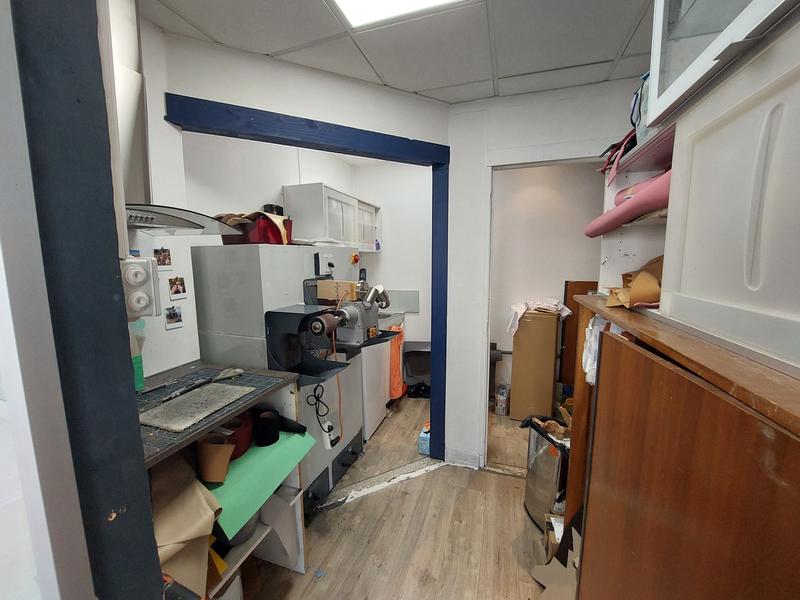 Bureau - 69 m² - 2 pièces