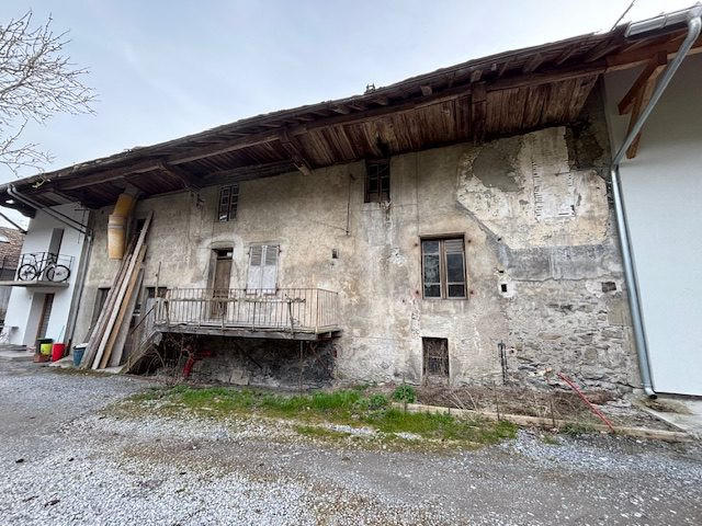 Maison ancienne - 540 m² - 10 pièces