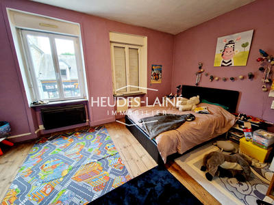 Immeuble - 95 m² - 7 pièces