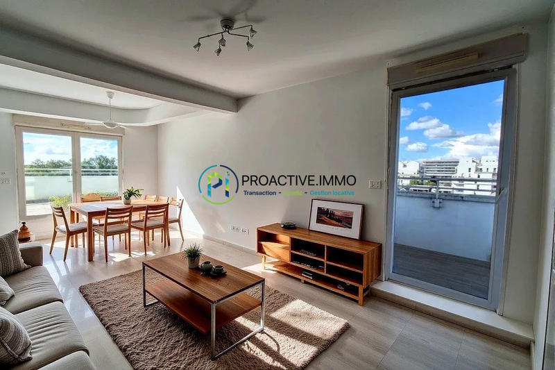 Duplex - 99 m² - 5 pièces