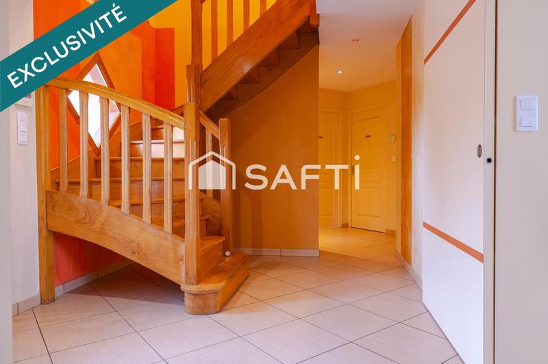 Maison - 205 m² - 8 pièces