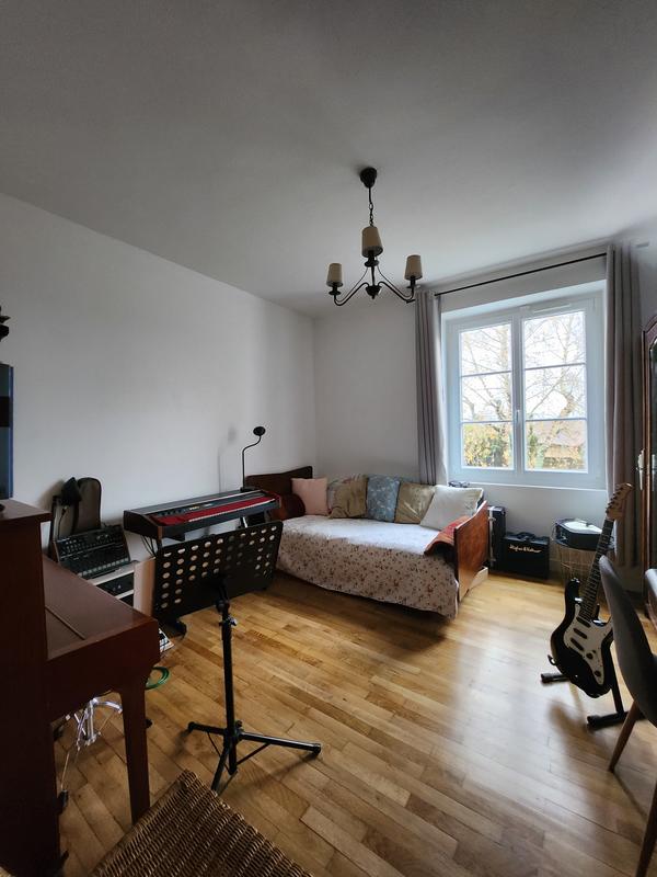 Maison - 141 m² - 7 pièces