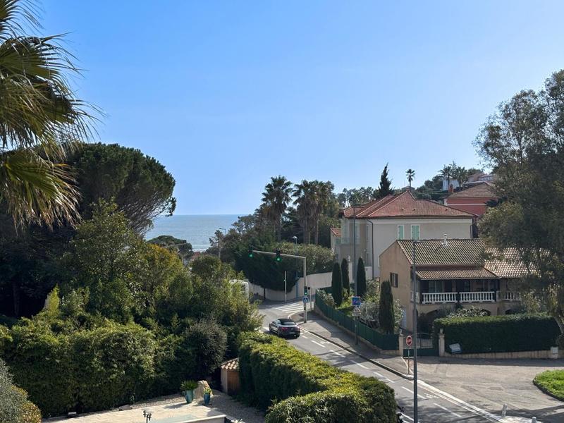 Appartement - 110 m² - 3 pièces