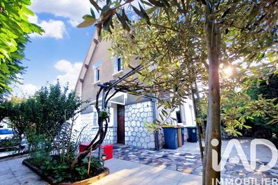 Maison - 125 m² - 6 pièces