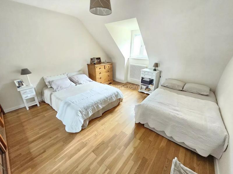 Maison - 143 m² - 5 pièces