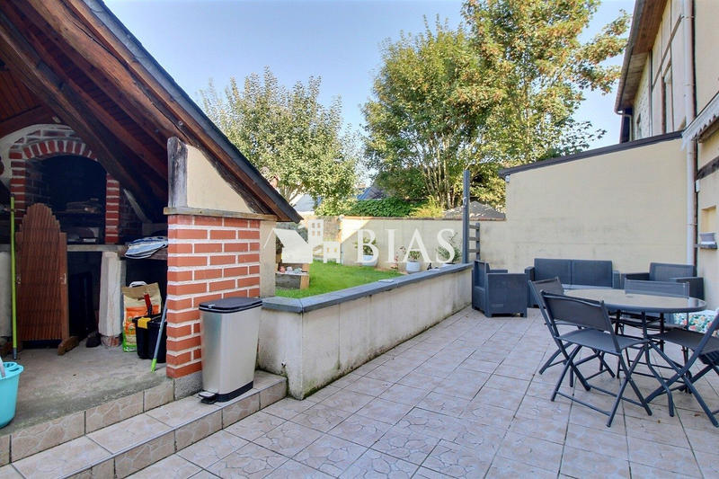 Maison - 160 m² - 7 pièces