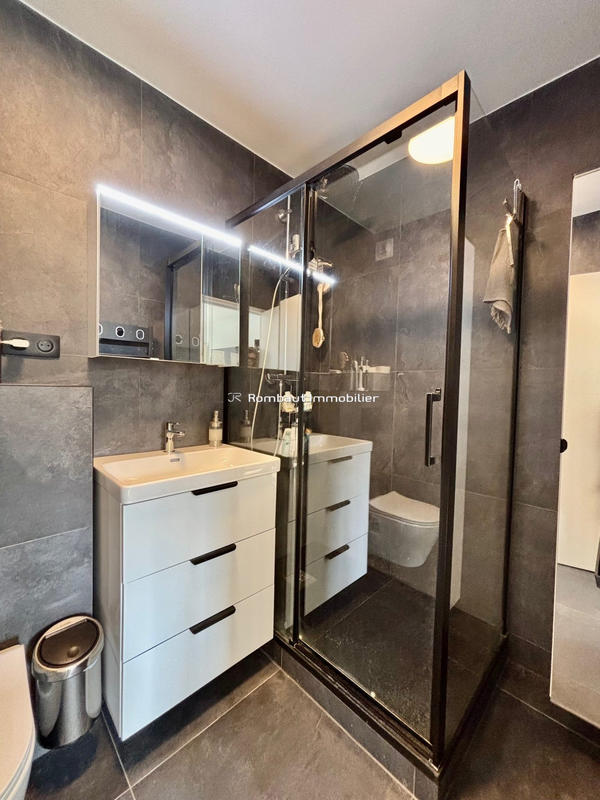 Appartement - 96 m² - 4 pièces