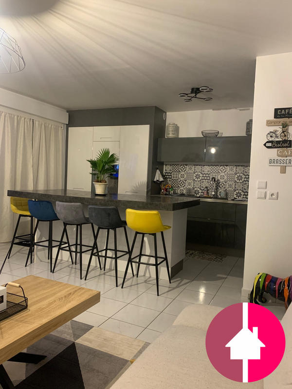 Appartement - 82 m² - 4 pièces