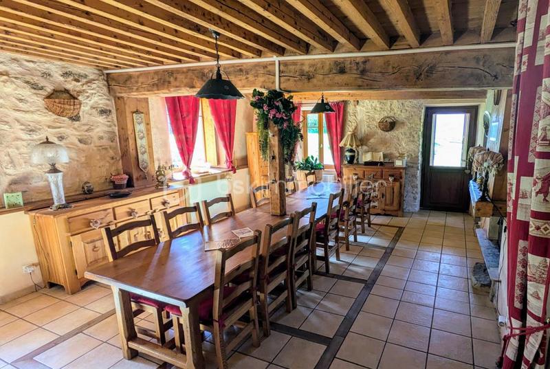 Corps de ferme - 412 m² - 14 pièces