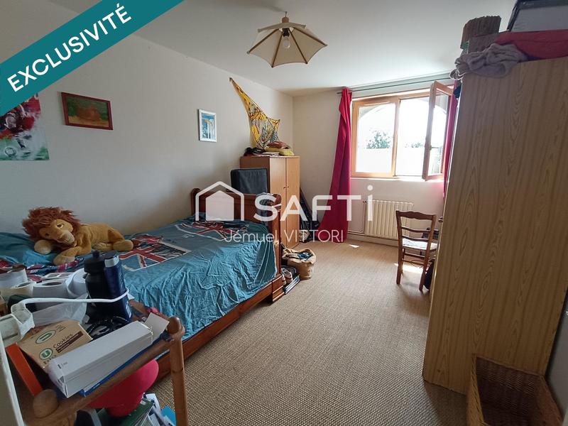 Maison - 278 m² - 10 pièces