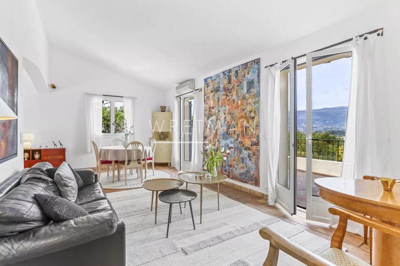 Maison - 218 m² - 9 pièces