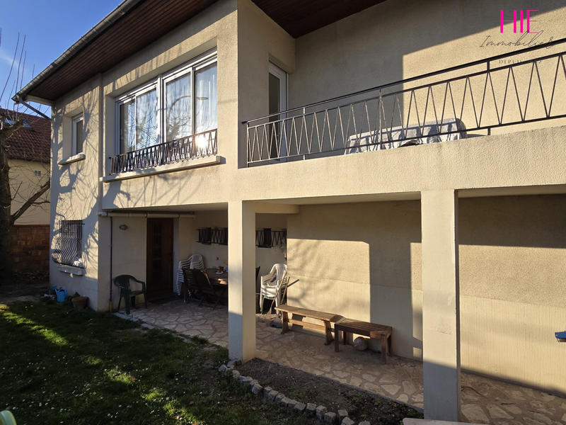 Maison traditionnelle - 125 m² - 6 pièces