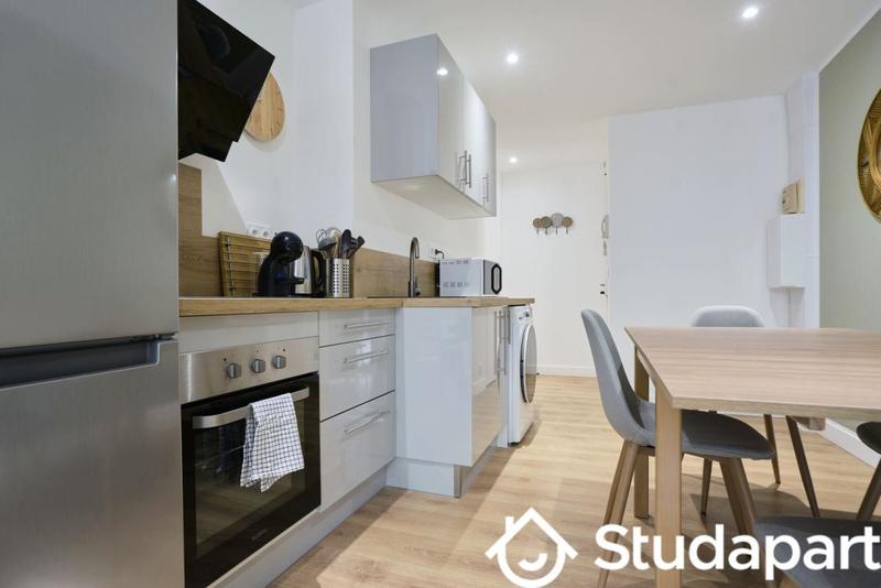 Chambre - 13 m² - 1 pièce